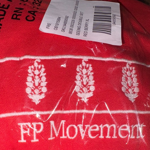 NWT Free People x FP Movement Seeing Double Shorts Set in Red Berry - Picture 15 of 16